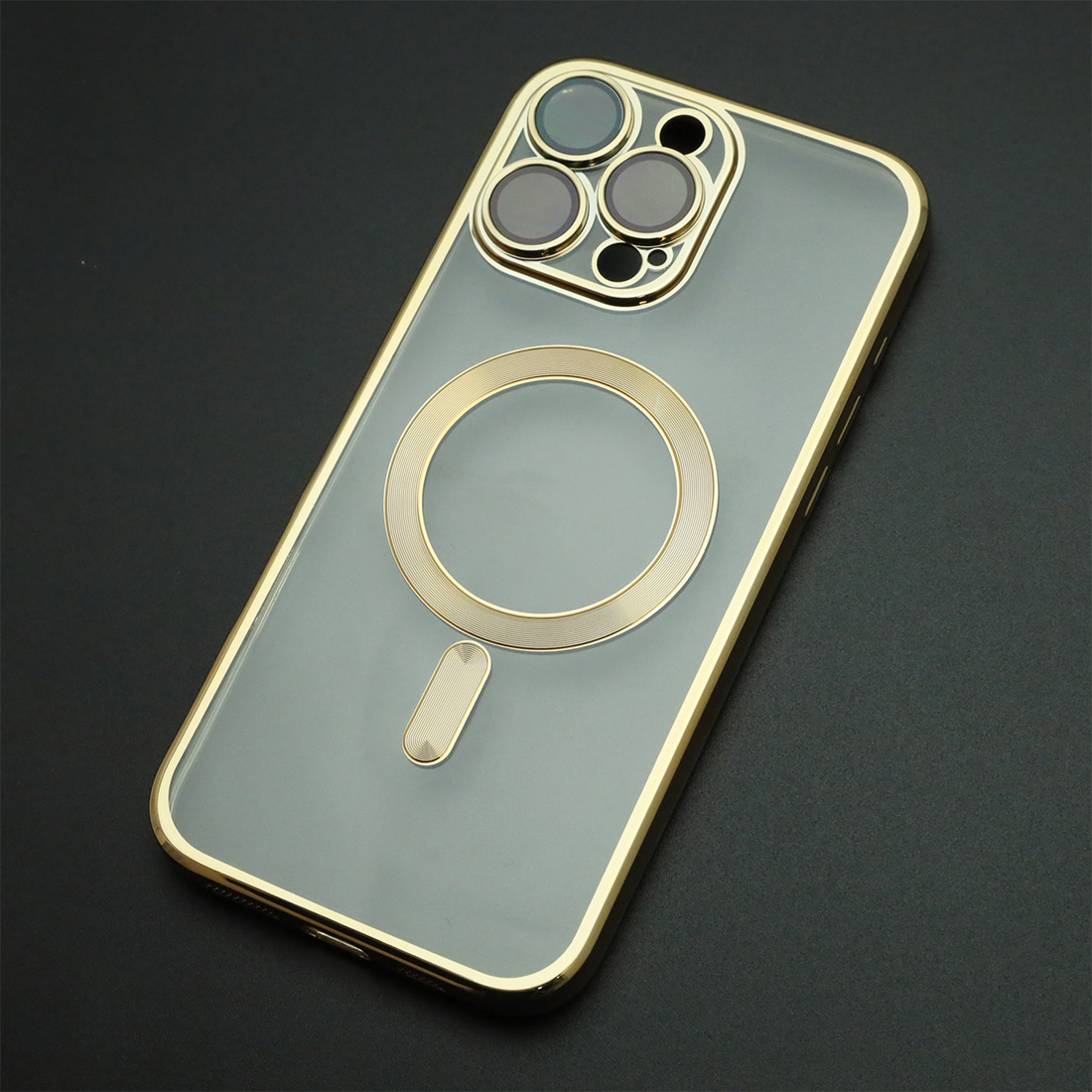 Чехол накладка FASHION CASE для APPLE iPhone 16 Pro Max, с поддержкой MagSafe, силикон, защита камеры, прозрачный, цвет окантовки золотистый