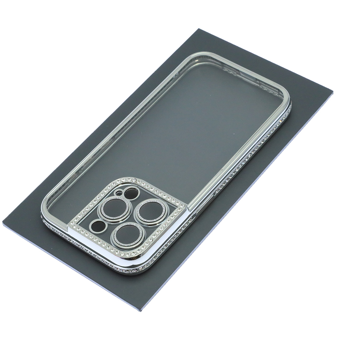 Чехол накладка для APPLE iPhone 15 Pro, силикон, защита камеры, стразы, цвет окантовки серебристый