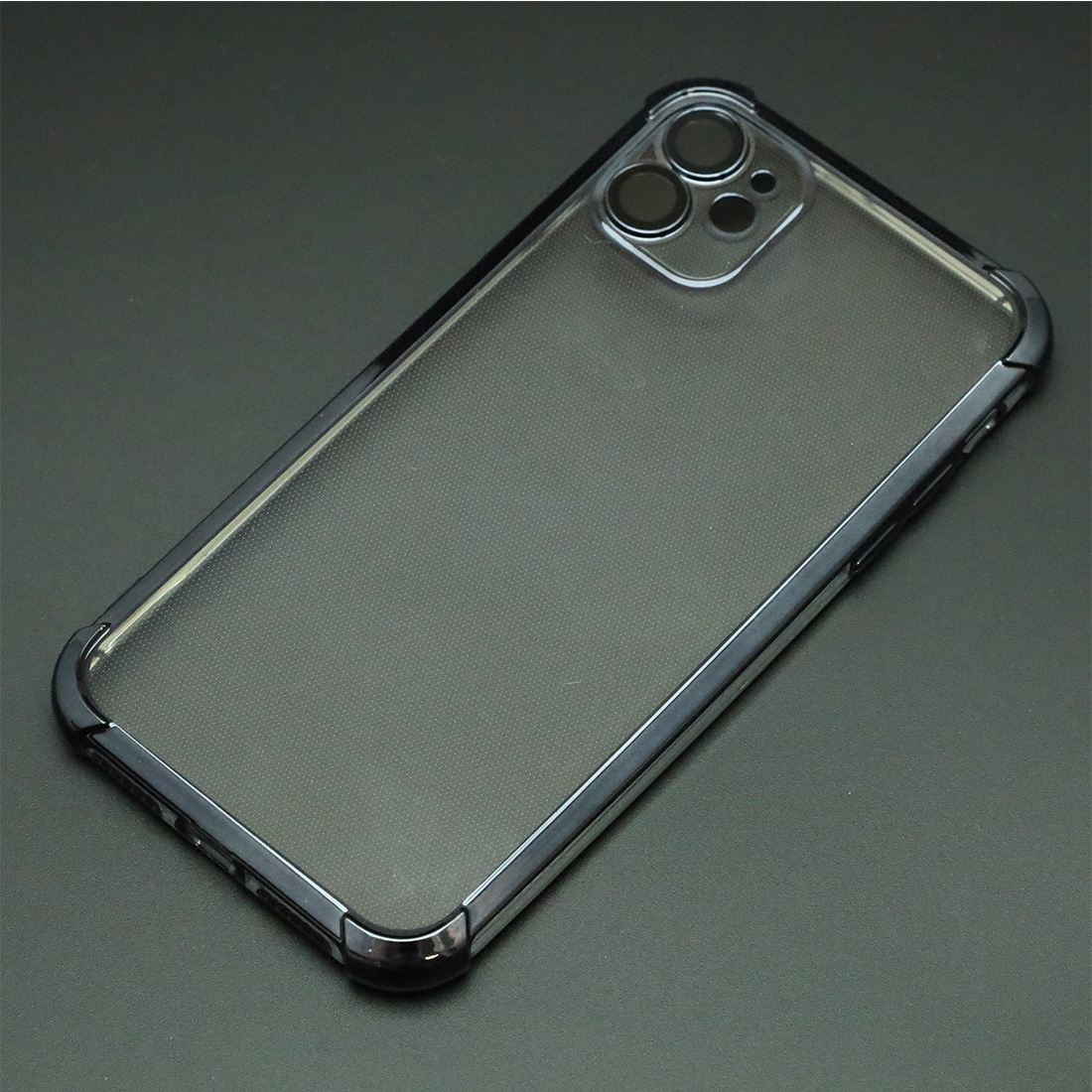 Чехол накладка для APPLE iPhone 11, силикон, защита камеры, цвет окантовки черный