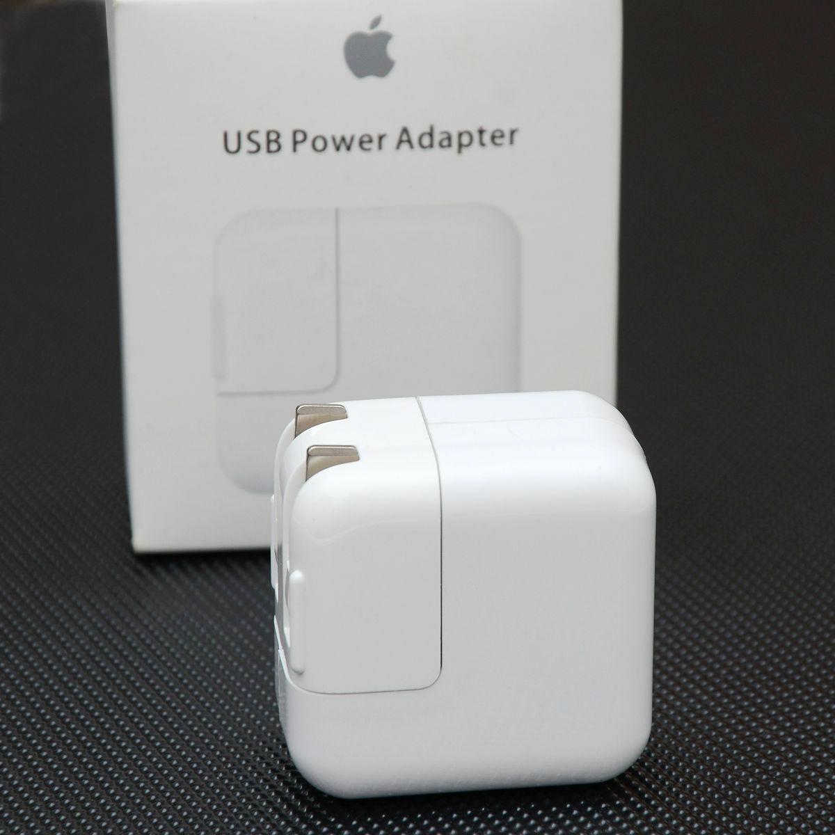 Зарядное устройство для iPhone / iPad USB-C 20W (оригинал)