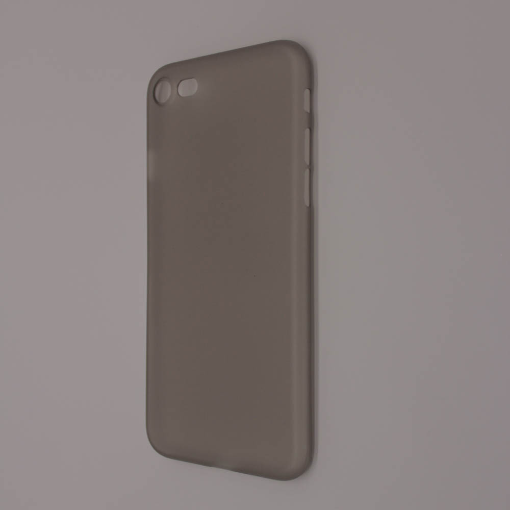 Накладка пластиковая ультратонкая для iPhone 7, темно-прозрачный.