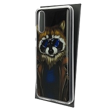 Чехол накладка для HUAWEI P20, силикон, глянцевый, рисунок Енот в синих очках