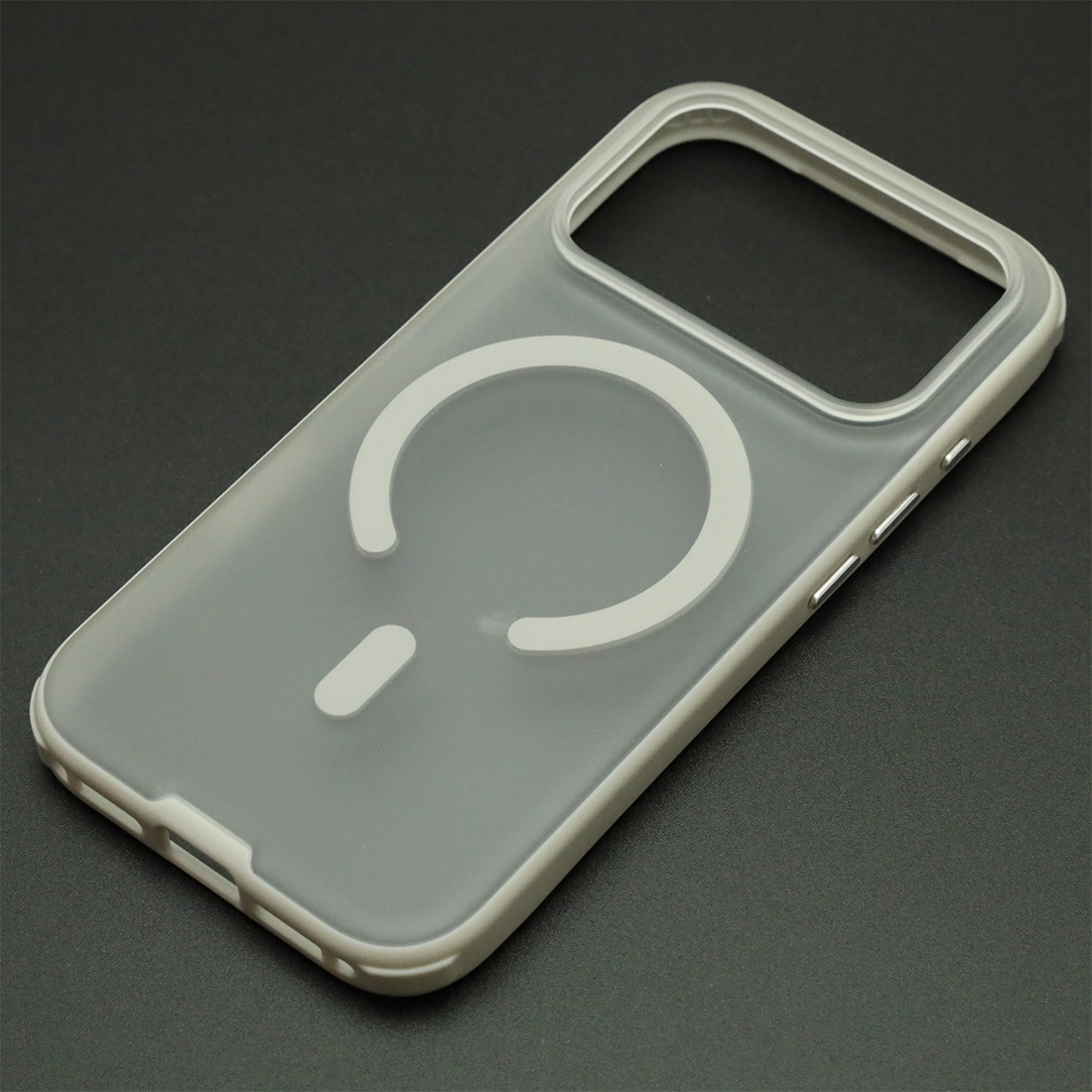 Чехол накладка NEW с поддержкой Magsafe для APPLE iPhone 17 Pro, iPhone 18 Pro, матовый, силикон, пластик, цвет прозрачно серый