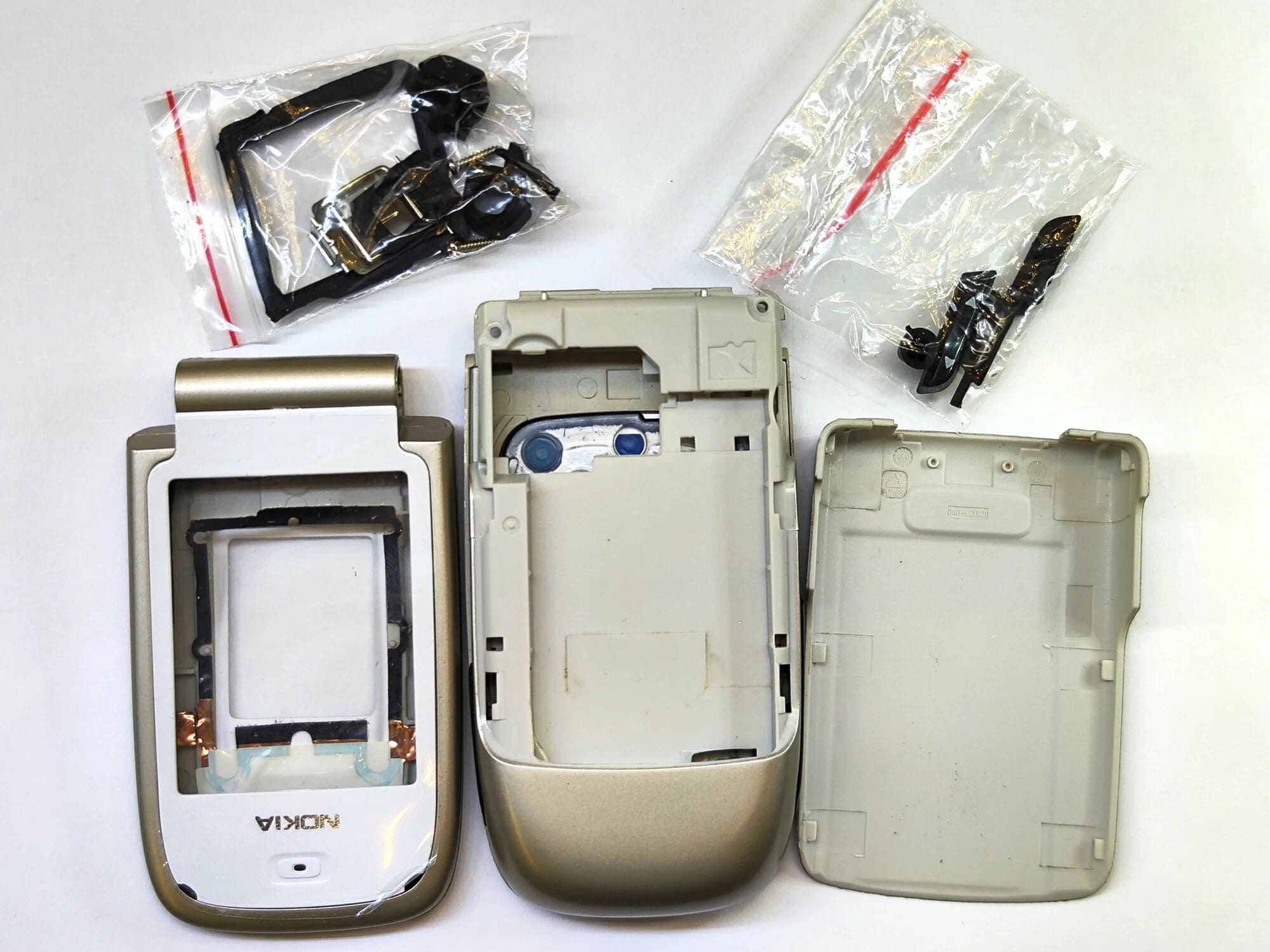 Корпус Nokia 6131 золотистый
