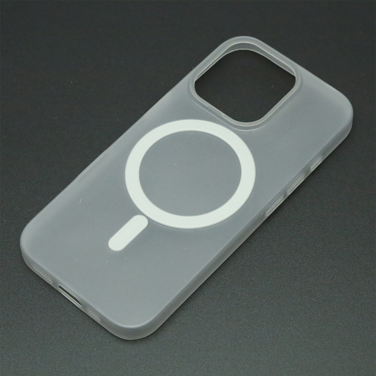 Чехол накладка Sky Armor с поддержкой MagSafe для APPLE iPhone 16 Pro, матовый, цвет прозрачно серый